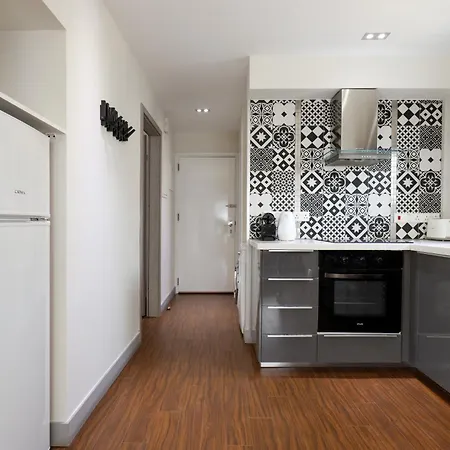 Apartment Phaedrus Living Mini Art House Monet Nicosia