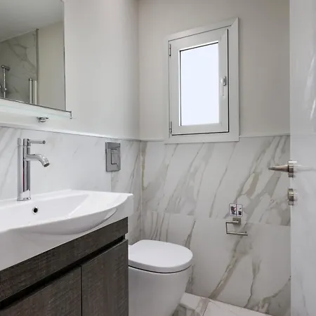 Phaedrus Living Mini Art House Monet Apartment Nicosia